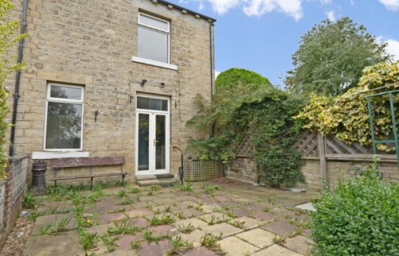 House & Plot for sale in Elland photo